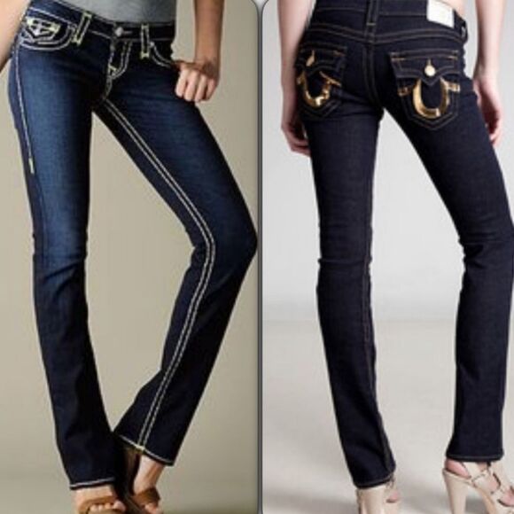 🔹️True Religion Dark w/Sequined Back Pockets Size 2/26 - Picture 1 of 9